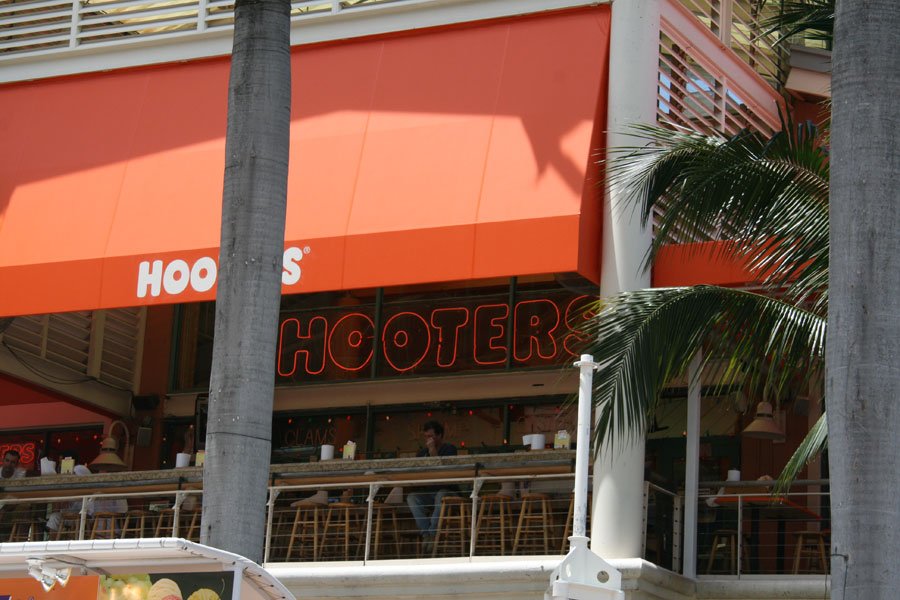 Hooters På Bayside Marketplace, Miami!
