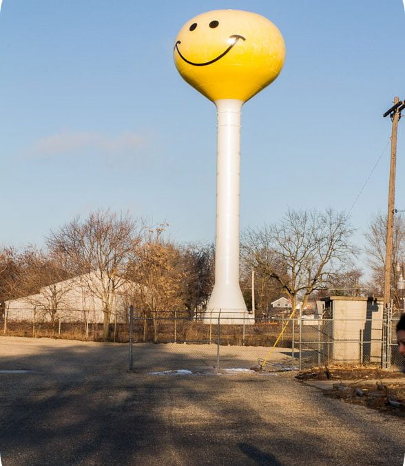 Giants on Route 66: Giant Smiley Face