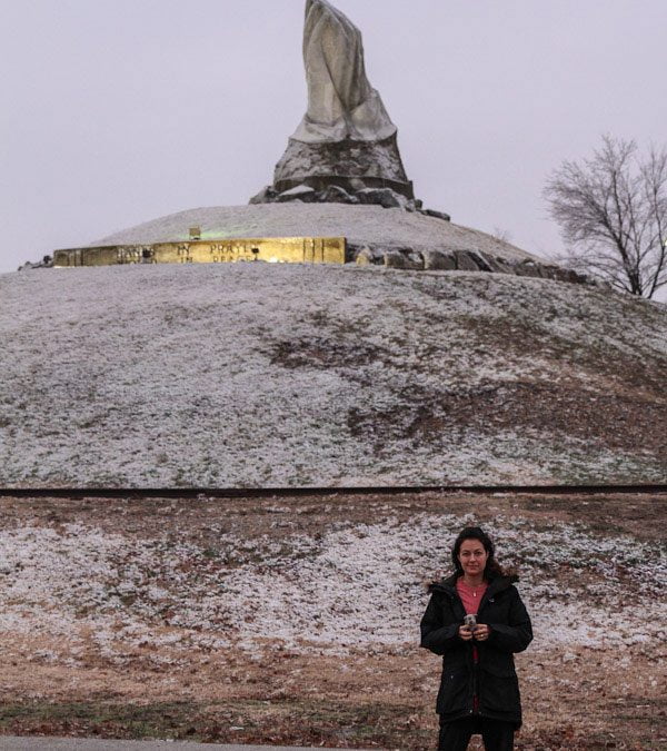 Giants on Route 66: Giant Praying Hands – Side trip!
