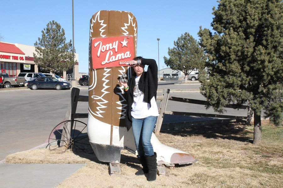 Giants on Route 66: Boot & Cowboy