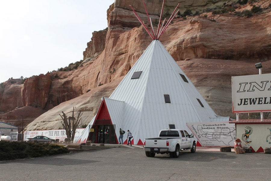 Giants along Route 66: Largest TeePee in the Southwest