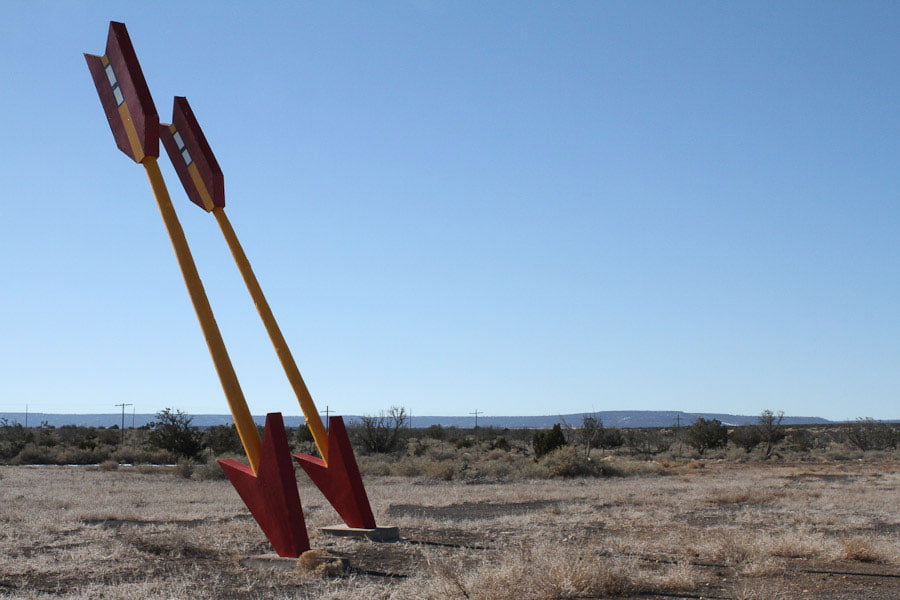 Giants along Route 66: Giant Arrows