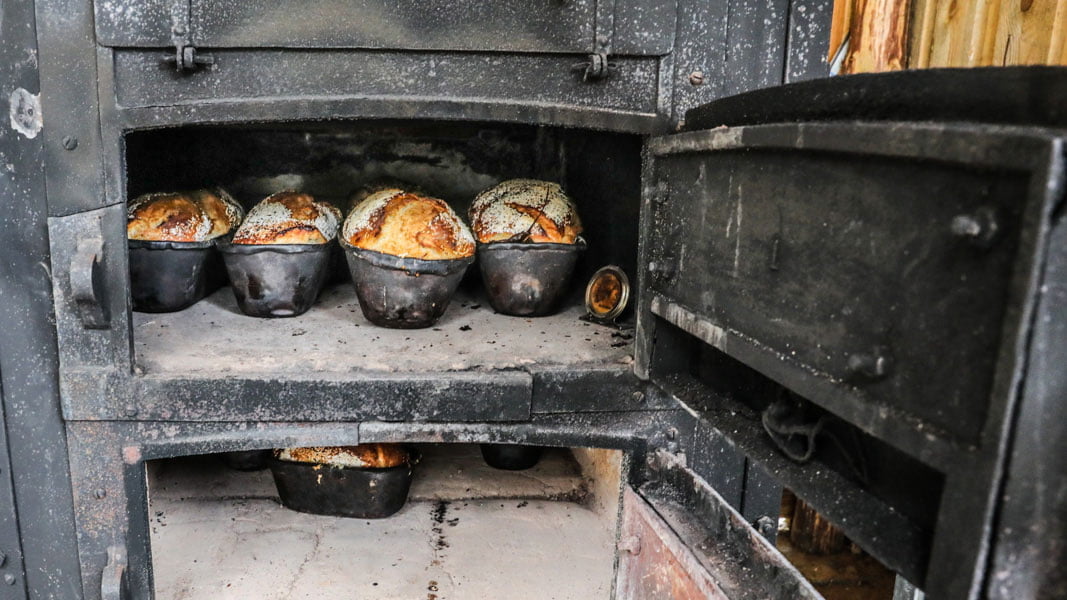 Bake traditional Kashubian bread in Poland