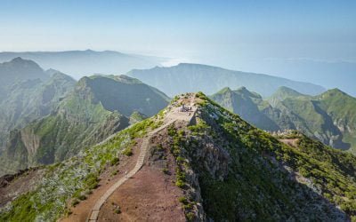 Peak to Peak walk in Madeira – Vereda Do Areeiro PR1