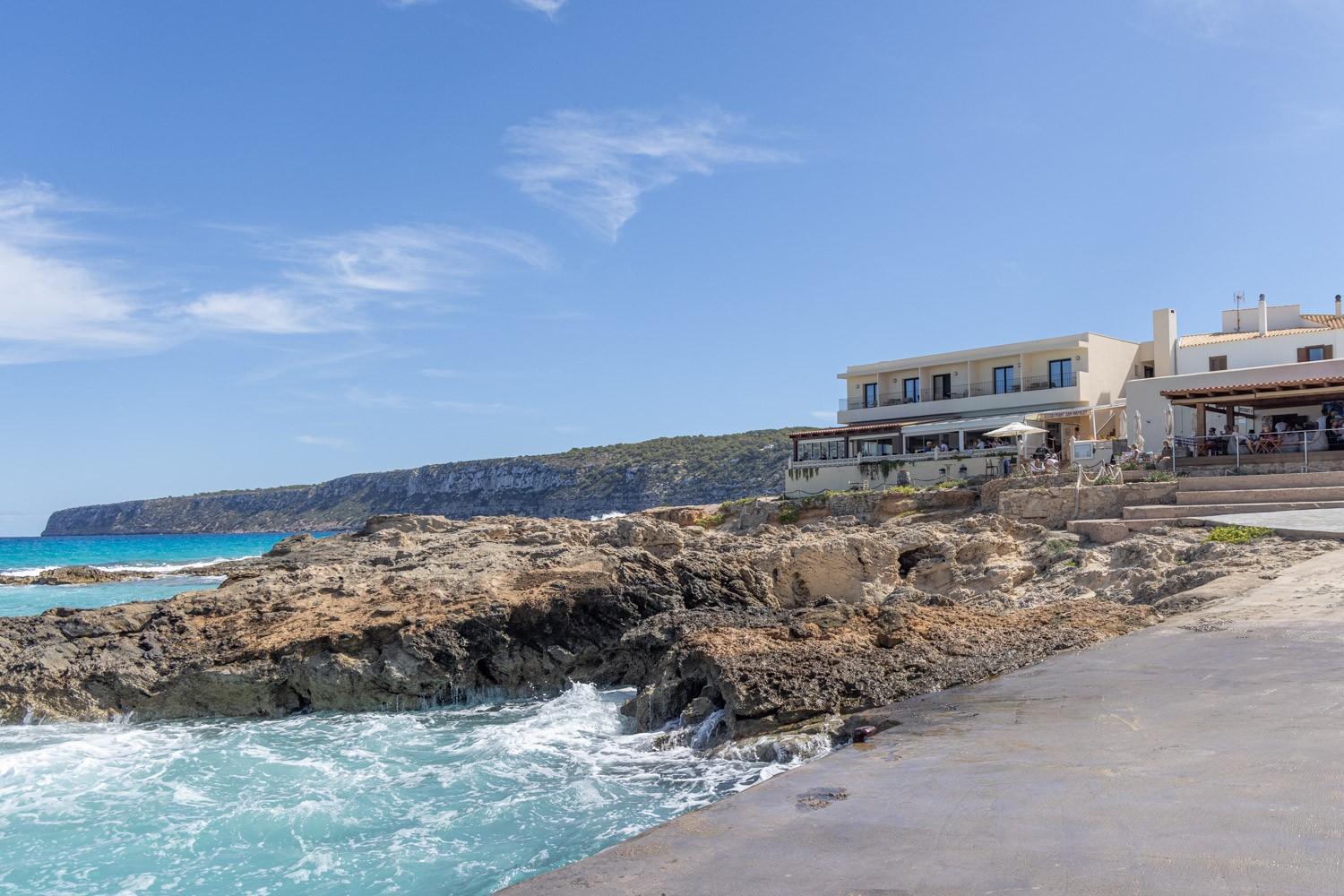 Restaurant Can Rafale located right at the oceanfront.